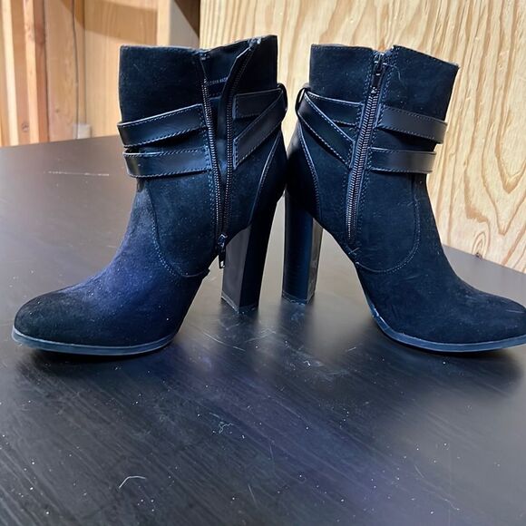 Just Fab Booties   - Picture 3 of 6